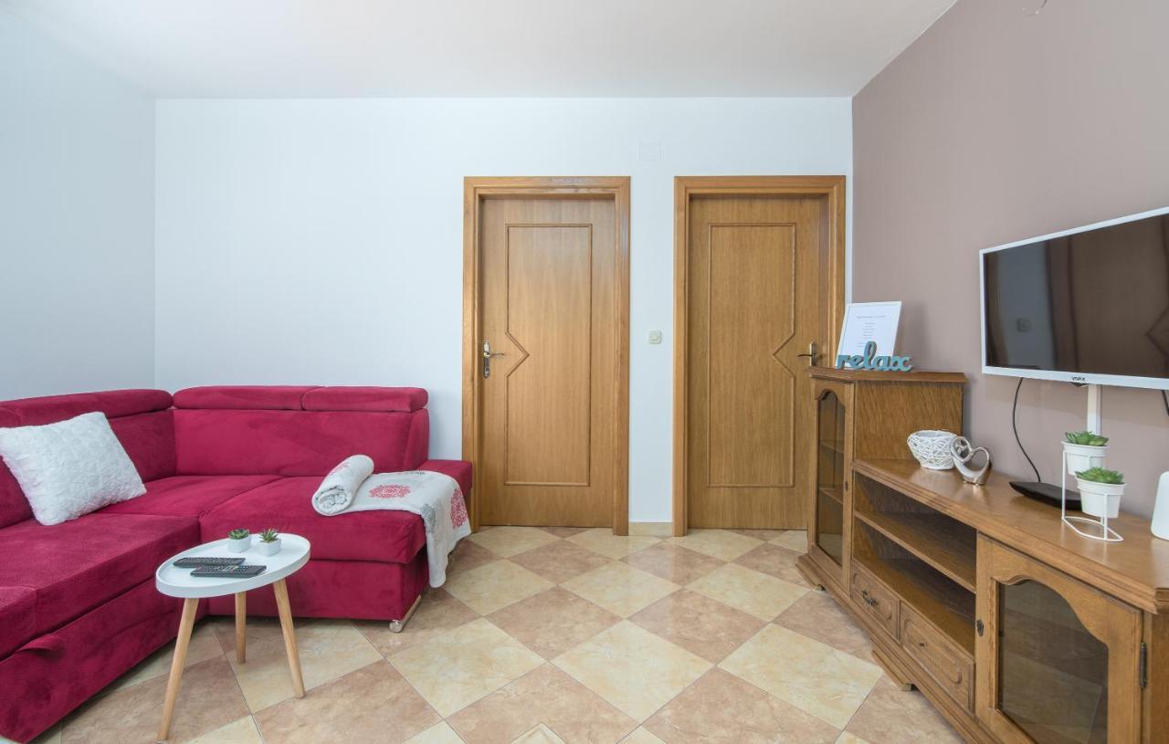Apartmani Lorena 波雷奇 外观 照片