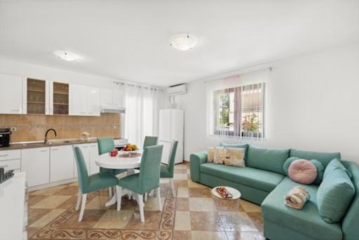 Apartmani Lorena 波雷奇 外观 照片