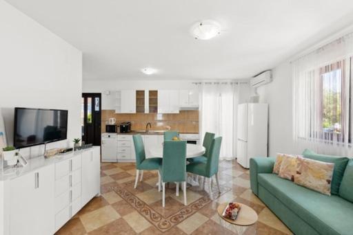 Apartmani Lorena 波雷奇 外观 照片