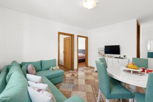 Apartmani Lorena 波雷奇 外观 照片